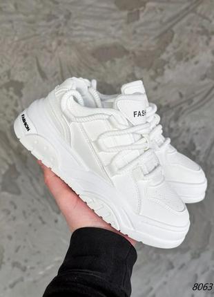 Білі жіночі кросівки кеди на високій підошві потовщеній