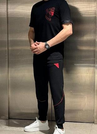 Спортивный костюм в стиле hugo boss