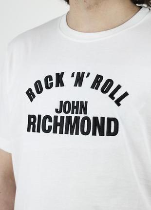 John richmond новая мужская футболка с логотипом. m-xxl. оригинал3 фото