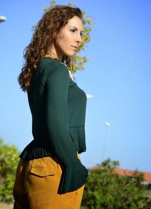 Блуза з баскою, блузка плісе, блузка смарагдового кольору, ошатна блузка, кофточка, лонгслів3 фото