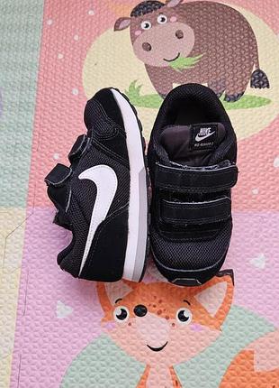 Кроссовки  nike