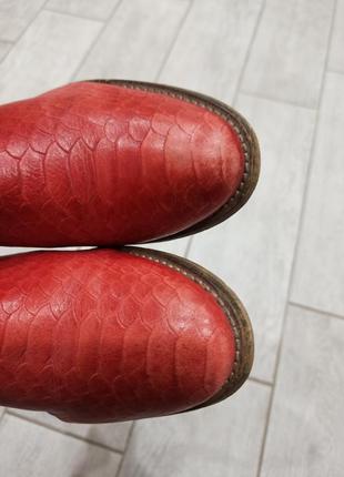 Красные кожаные ботинки козаки3 фото