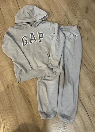 Костюм gap