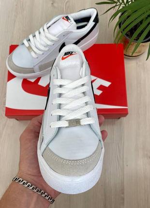 Женские кроссовки nike