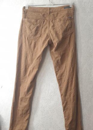 Бежевые джинсы tommy hilfiger коричневые2 фото