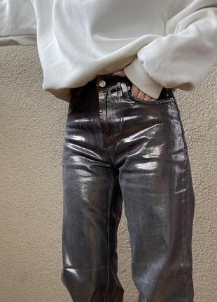 Тренд весни🔥 металлизированные джинсы с высокой посадкой в стиле zara