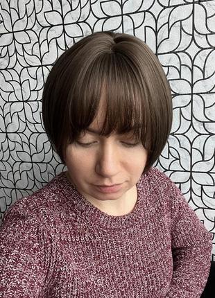 Парик короткая стрижка, каре русый