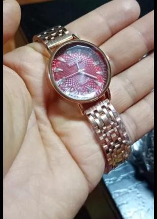 Новий годинник на руку кварцеві часи наручні на подарунок2 фото