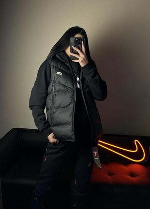 Черная жилетка nike пуховая oversize найк оверсайз унисекс3 фото