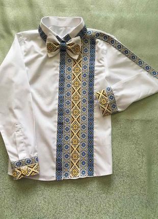 Вышиванка с бабочкой рубашка вышита украинская1 фото