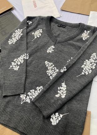 Ніжна кофтинка body flirt зі срібним узором