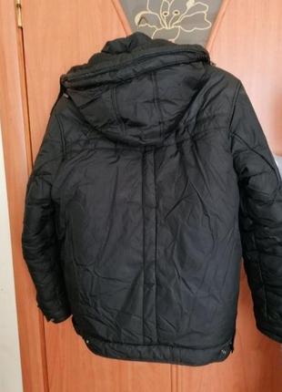 Курточка тёплая на 10-12 лет