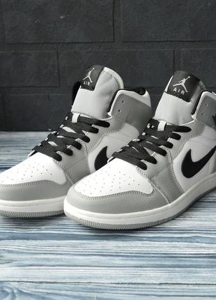 Nike air jordan 1 retro кроссовки мужские кожаные отличное качество кеды найк джордан осенние весенние демисезонные демисезонные серые с белым кожа5 фото