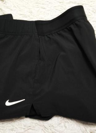 Жіночі спортивні шорти з встроеними лосинами\nike\р.м2 фото