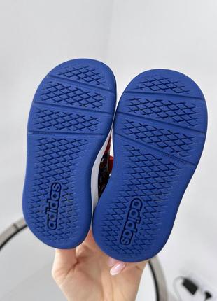 Яскраві круті кросівки на липучках adidas9 фото