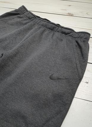 Чоловічі утеплені спортивні штани на флісі nike dri fit therma / найк драй фіт3 фото