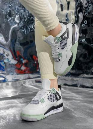 Женские замшевые кроссовки air jordan 4 retro seafoam white, кеды женские найк белые. женская обувь