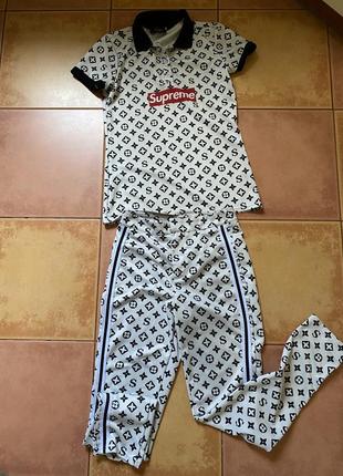 Прогулочный костюмчик