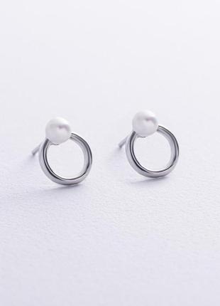 Срібні сережки-пусети "круговорот" з 
перлами 123277