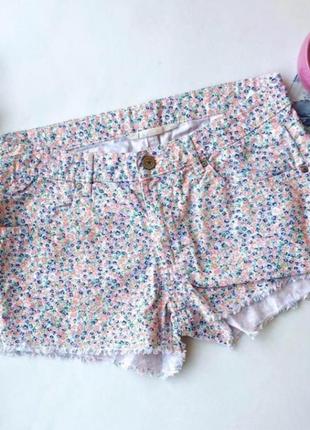 Яркие шорты h＆m в цветочный принт