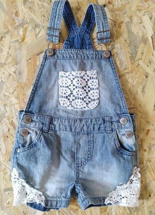 Джинсовый комбенизон шортами на девочку 3-4 года