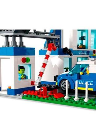 Конструктор lego city police поліцейська ділянка 668 деталей (60316)3 фото