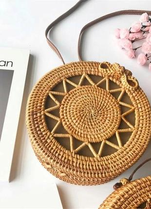Сумка плетеная из ротанга круглая, соломенная летняя сумка звезда