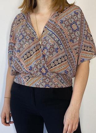 Ніжна укорочена блуза primark.4 фото