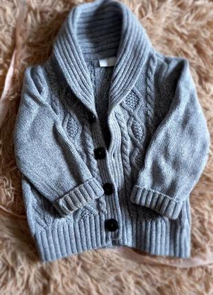 Вязанная кофта для малыша