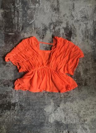 Яркая неоновая футболка блуза с воланами