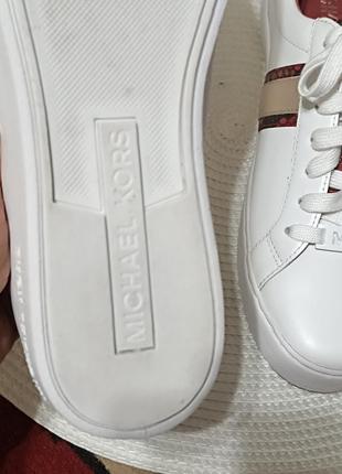 Дизайнерські кросівки michael kors 8.5 original logo8 фото