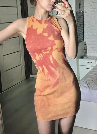 Облегающее платье в рубчик тай дай tie dye