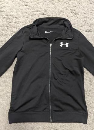 Коита на замке, under armour, size 137-147, плечи 34 подмышки 43 рукав 53 длина 57