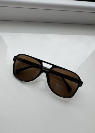 Солнцезащитные очки, аксессуары
