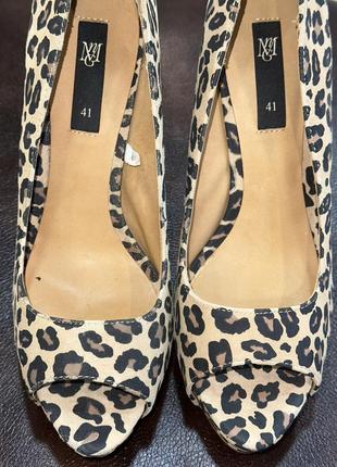 Mng animal print super sexy (& comfy!) pumps mango леопардові туфлі на каблуку хіт цього сезону10 фото