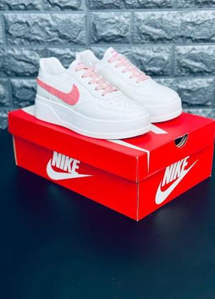 Женские кроссовки nike белые кеды найк