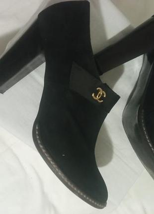 Модні туфлі ботильйони замшеві р. 40