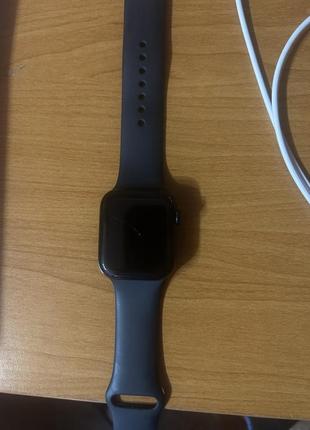 Apple watch se (2gen)2 фото