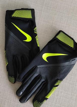 Перчатки брендовые спортивные nike lunatic training gloves