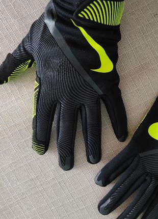 Перчатки брендовые спортивные nike lunatic training gloves5 фото