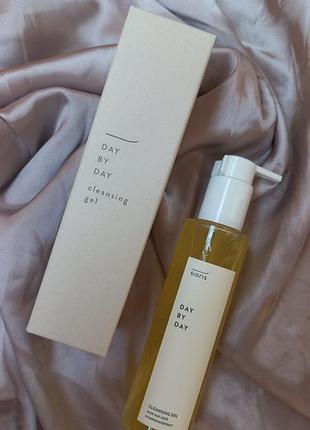 Органічний гель для вмивання&nbsp;sioris day by day cleansing gel очисний гель для обличчя сиоріс