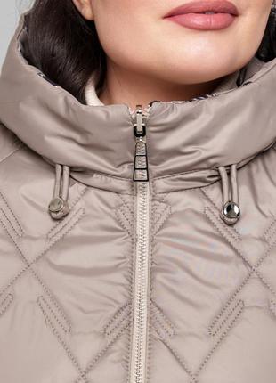 Трендовая женская двусторонняя демисезонная куртка, батальные размеры10 фото