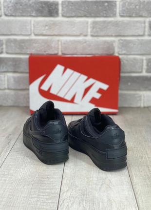 Кроссовки женские nike2 фото