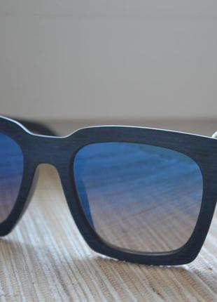Солнцезащитные очки с ультрафиолетовой защитой uv 4001 фото