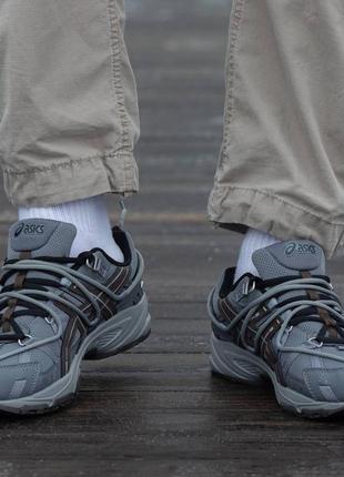 Мужские кроссовки серые с коричневым в стиле asics gel-kahana trail v2 grey\brown4 фото