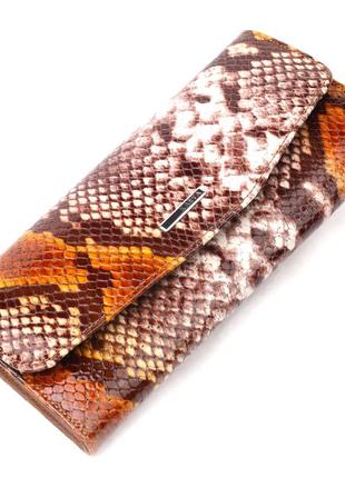 Лакированный женский кошелек с клапаном из фактурной кожи под рептилию karya 21117 разноцветный1 фото