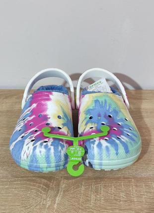 Крокси crocs lined  tie dye clog blue/multi3 фото