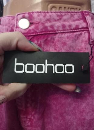 Женские джинсы от бренда boohoo.9 фото