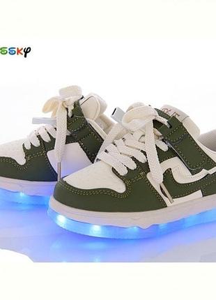 Кроссовки с подсветкой и usb