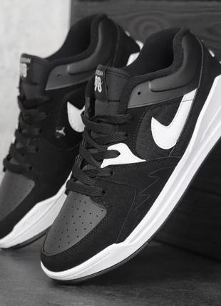 Кросівки nike jordan black and white1 фото